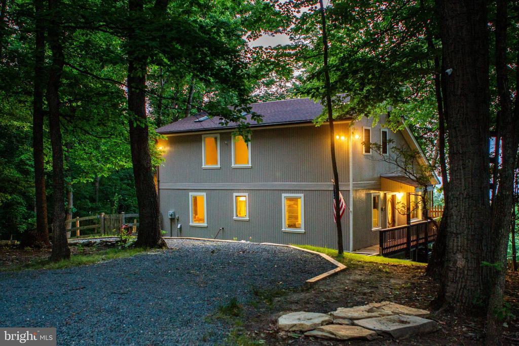 Foto principal - 1619 Summit Dr