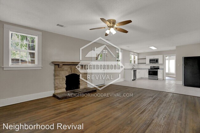 Building Photo - 3 br, 2 bath House - 3529 Vanuys Rd