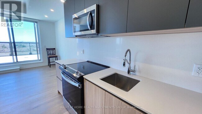 Building Photo - 3100 Keele St