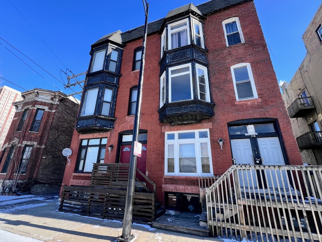 Primary Photo - 113 S Paulina St