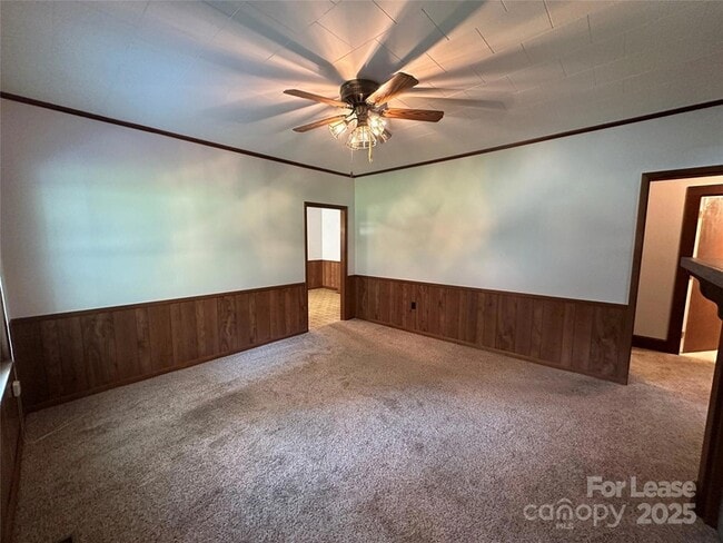 Building Photo - 4537 Burton Ln