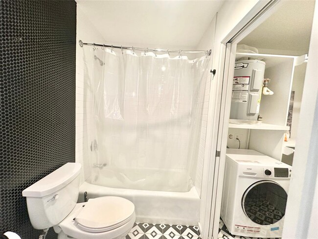 Foto del edificio - 201 Academy Dr