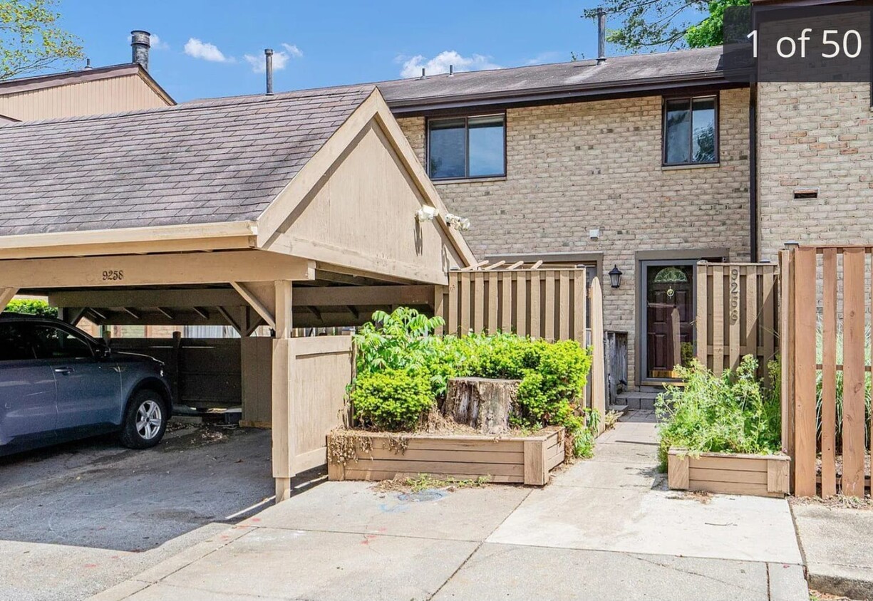 Primary Photo - 9258 Red Cart Ct