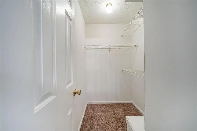 Building Photo - 3283 Sugar Creek Falls Ave SE