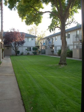 Building Photo - 4912 N 9th St