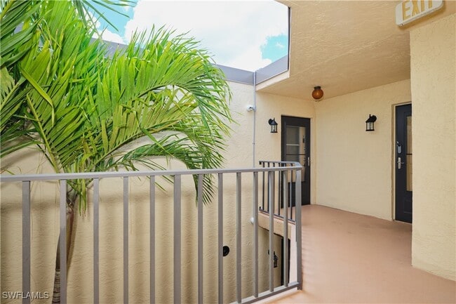Building Photo - 12481 McGregor Blvd