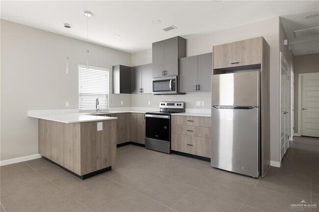 Foto del edificio - 5708 Puffin Ave