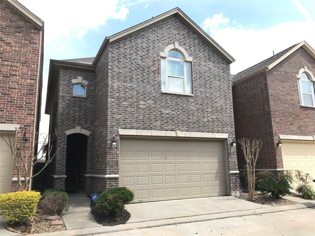 Primary Photo - 5147 Oasis Park Ln