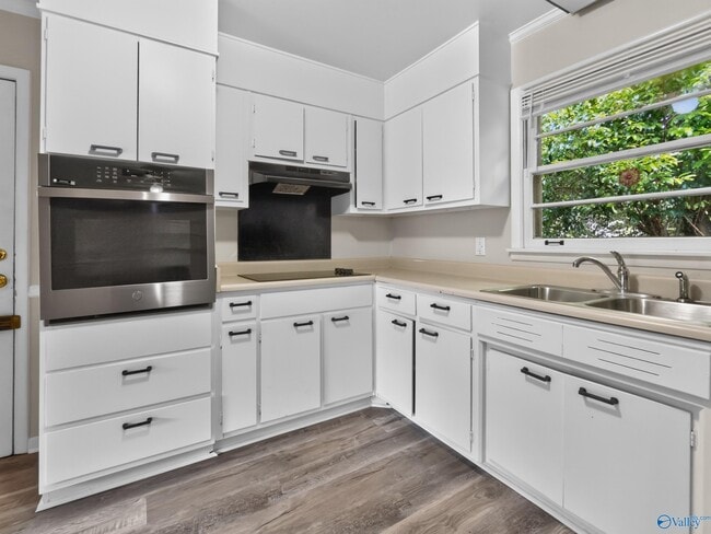 Foto del edificio - 2303 Lynn Rd NW