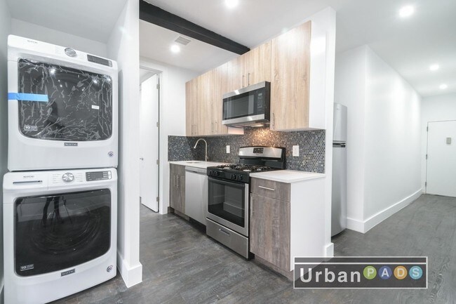 Foto del edificio - 1767 Bedford Ave