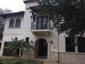 Building Photo - 404 Zamora Ave