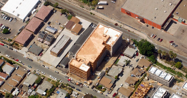 Building Photo - Naranja Apartments