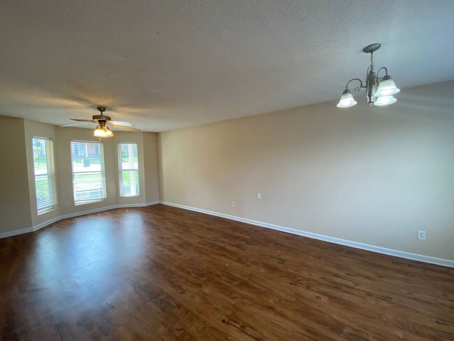 Photo - BRIDGEWATER HOME WITH FENCED IN YARD! PRE-LEASING FOR AUGUST 2026!