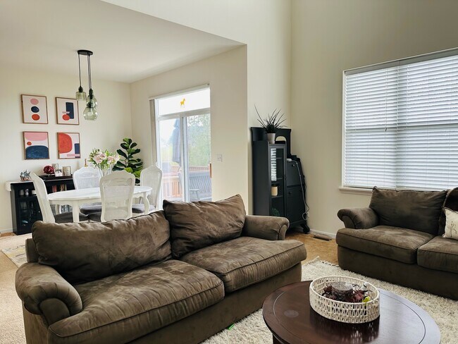 Building Photo - 2840 Glacier Way