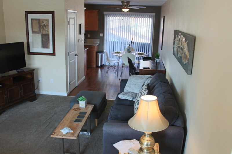 718 N Floral St Unit 9, Visalia, CA 93291 Apartment for Rent in