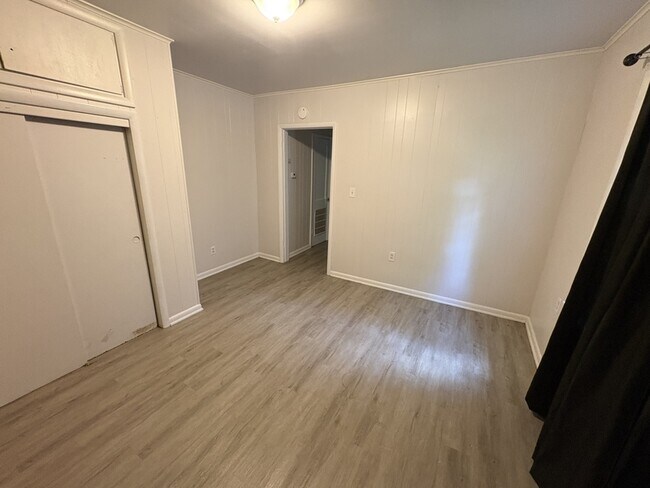 Foto del edificio - 2614 E Archer St