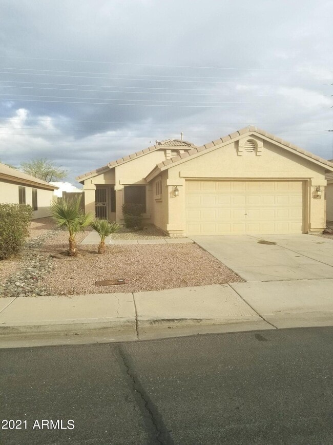 Foto del edificio - 15273 N Gil Balcome Ct