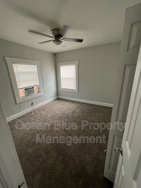 Foto del edificio - 3927 6th St S