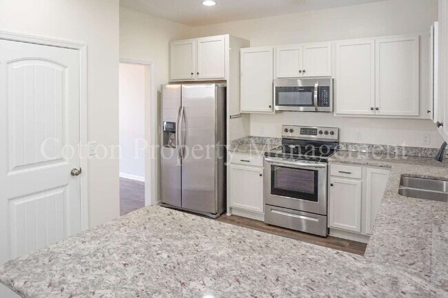 Foto del edificio - 9343 Cassadine Ct