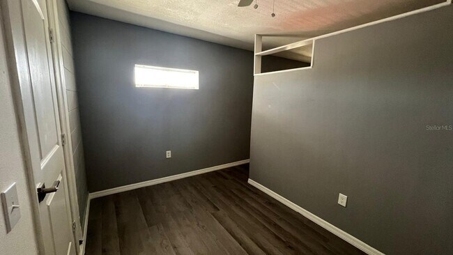 Foto del edificio - 5113 Heatherstone Dr