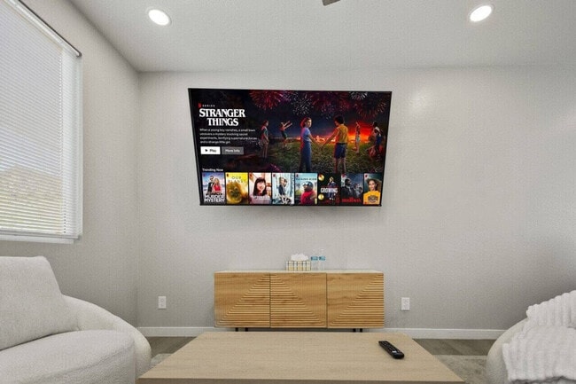 Foto del edificio - 6612 W Paradise Ln