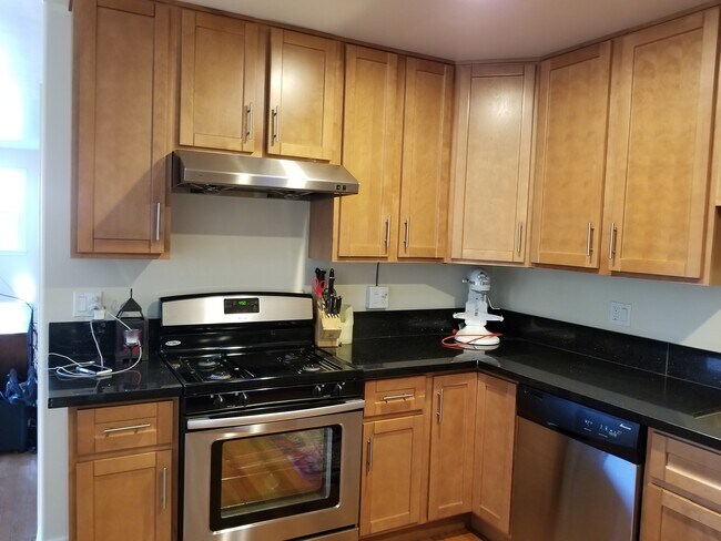 Foto del edificio - 2913 Carmel St