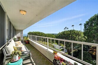 Building Photo - 32735 Seagate Dr