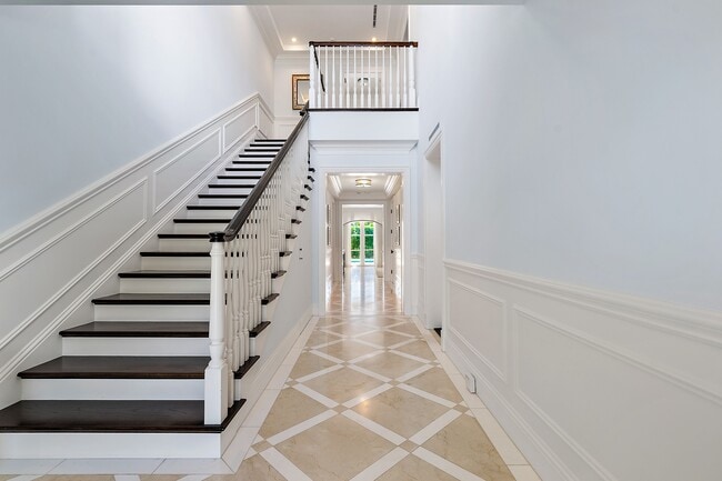 Foto del edificio - 210 Emerald Ln