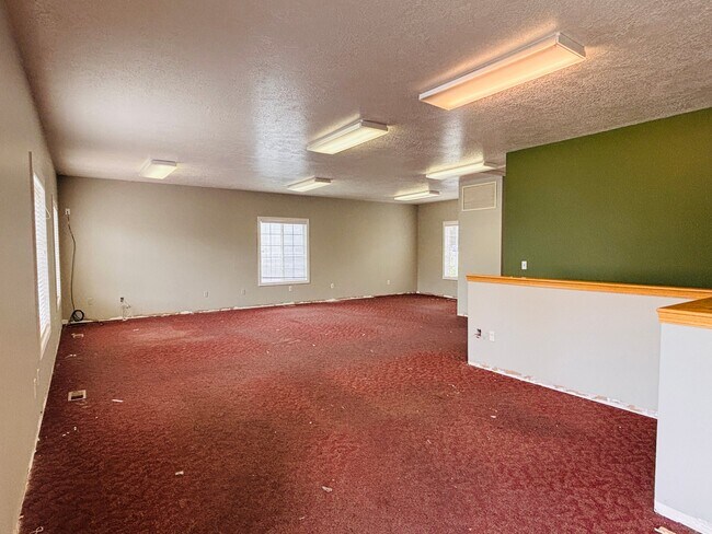 Foto del edificio - 40 W 1250 N