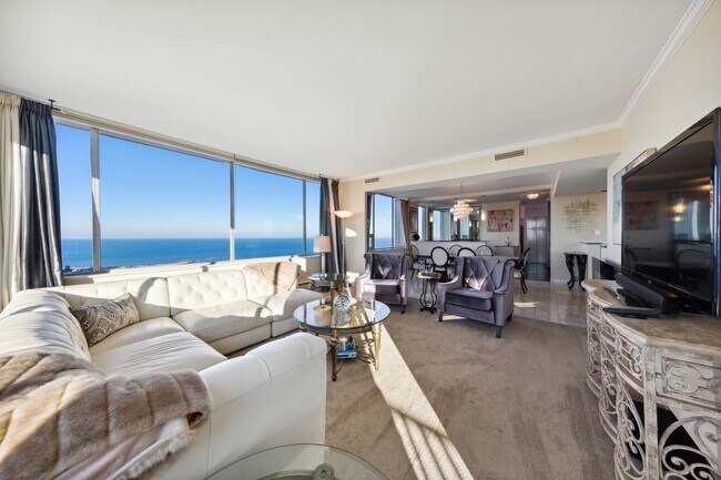 Foto del edificio - 1000 S Lake Shore Dr