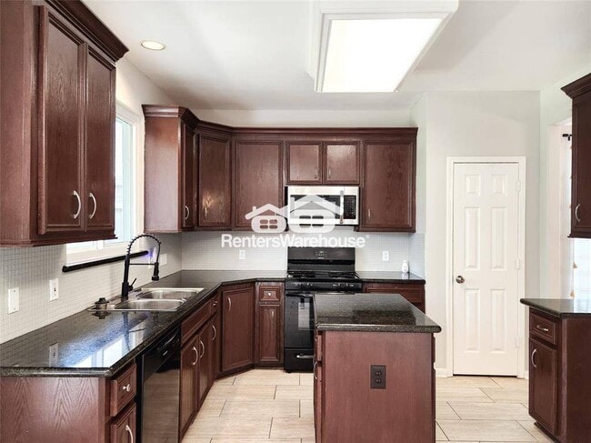 Building Photo - 7206 Bethany Bay Dr