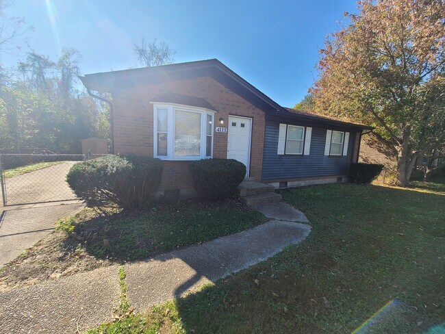 Foto del edificio - 4113 Glen Hill Manor Dr