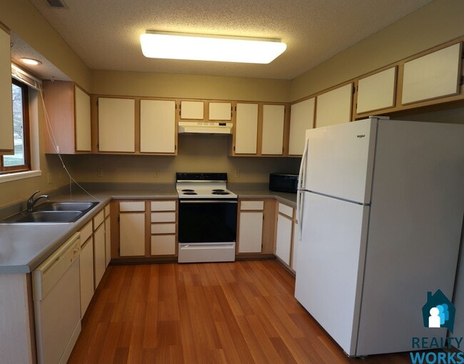 Foto del edificio - Lovely 3 bed Townhome!