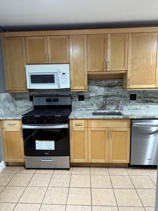 Photo - 129 Farmington Chase Crescent Apartment