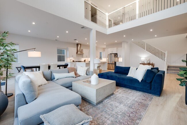 Foto del edificio - Luxury 4 Bedroom Home in Gated El Dorado Hills Community!