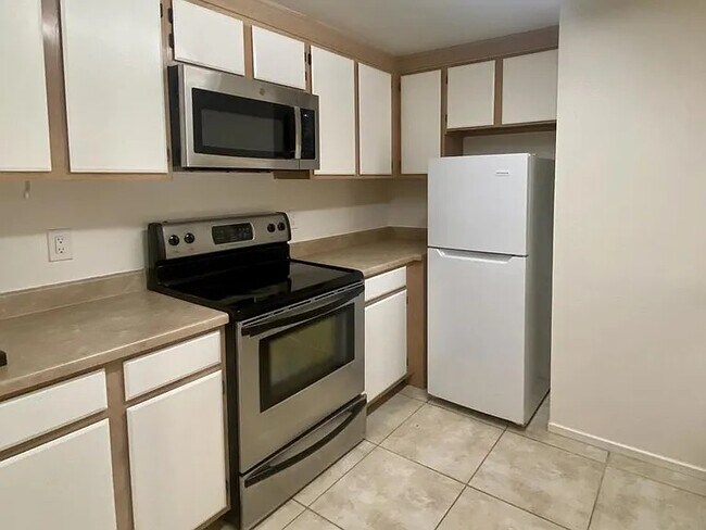 Building Photo - 69130 Gerald Ford Dr