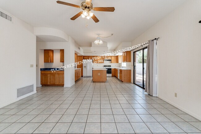 Foto del edificio - 2902 N Hartwick Ave