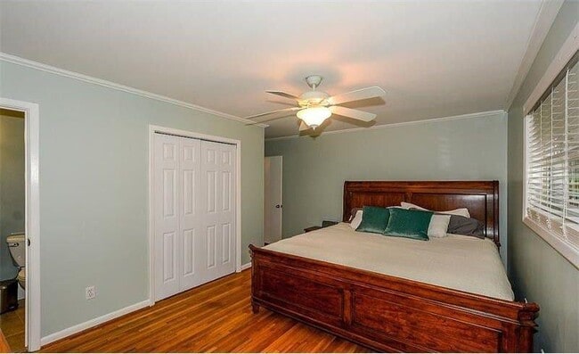 Foto del edificio - 2563 Dering Ct NE