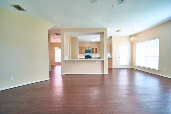 Building Photo - 9111 Winkbow Dr