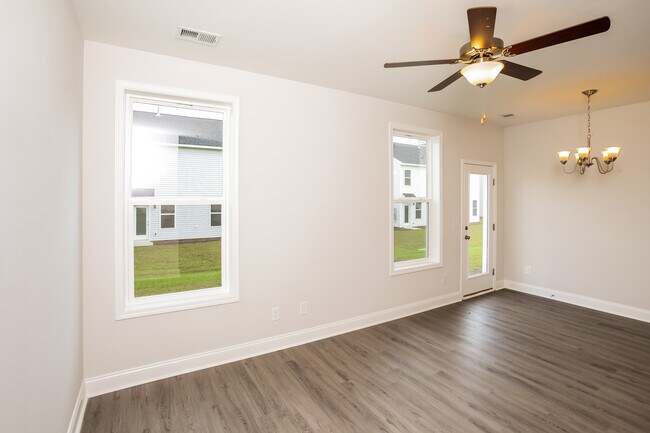 Foto del edificio - 232 Satin Walnut Wy