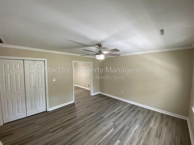 Foto del edificio - 16623 Braswell St