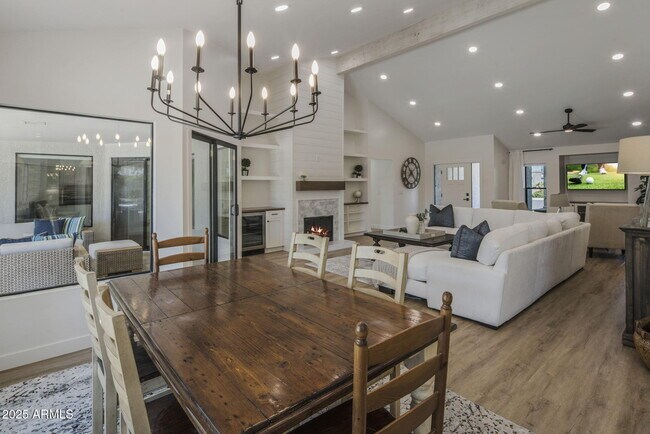 Foto del edificio - 10685 E Cinnabar Ave