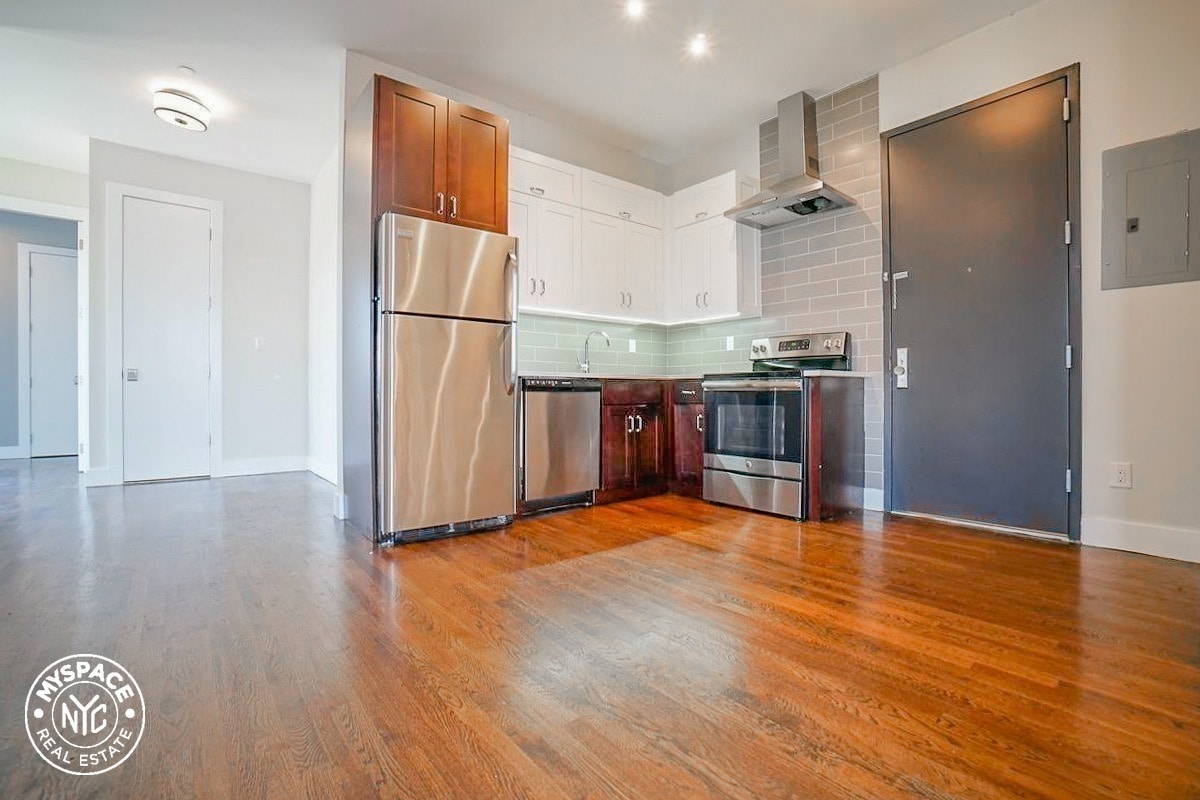 Primary Photo - 276 Nostrand Ave.