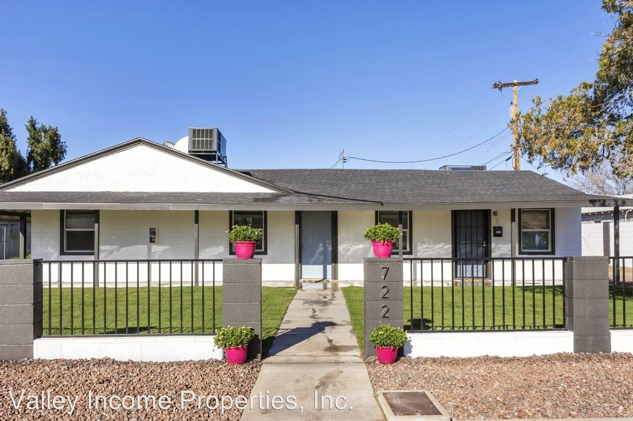 Foto principal - 722 E Turney Ave
