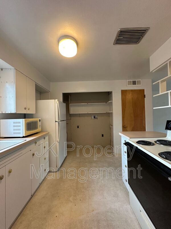 1223 Smelter Ave NE Unit 02, Black Eagle, MT 59414 Condo for Rent in