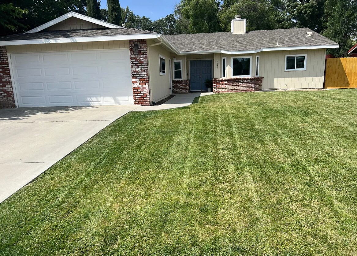 Foto principal - 821 Bolen Dr