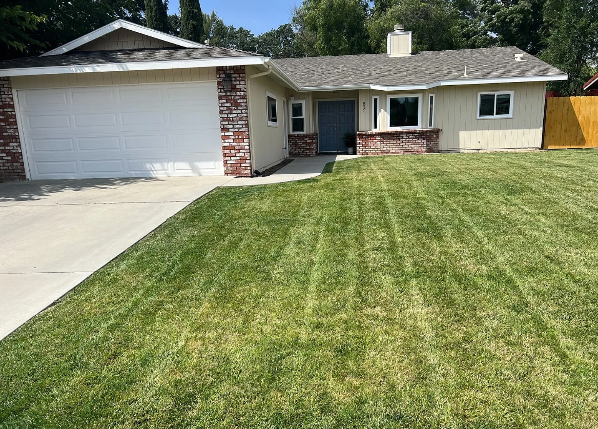 Primary Photo - 821 Bolen Dr