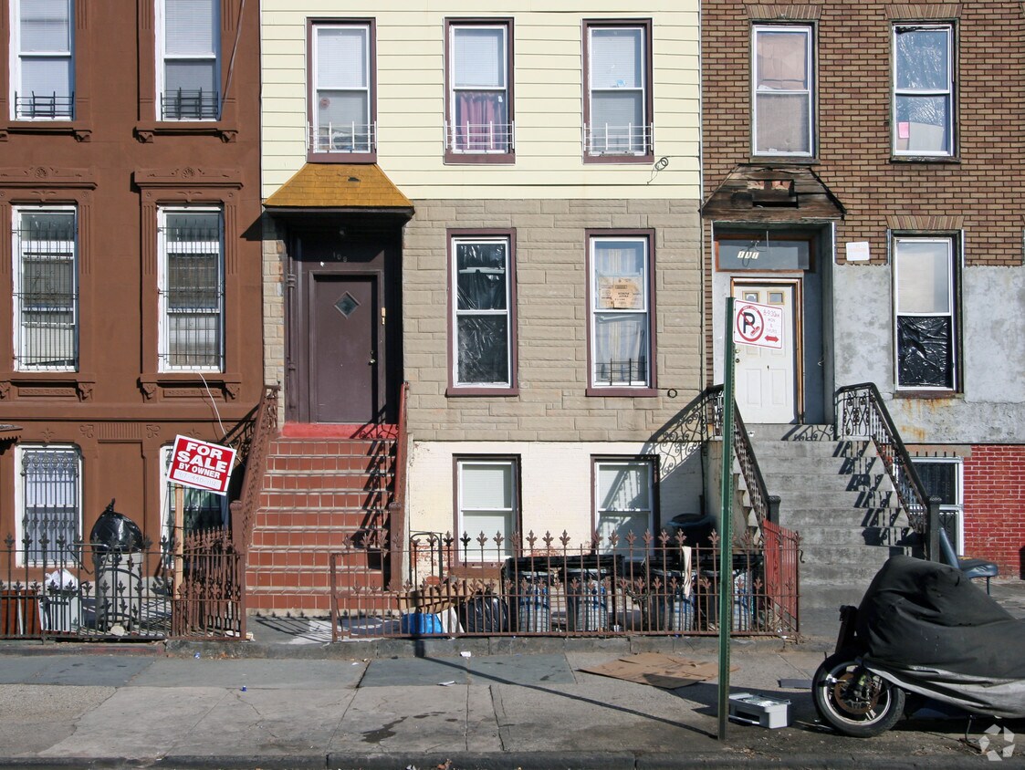 Foto del edificio - 109 Vernon Avenue