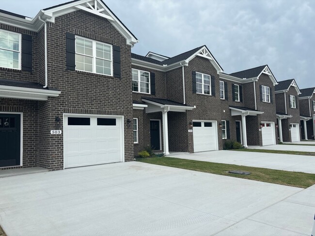 MOVE IN SPECIAL! - BRAND NEW 4 Bedroom Townhome in Shelbyville! - MOVE IN SPECIAL! - BRAND NEW 4 Bedroom Townhome in Shelbyville!
