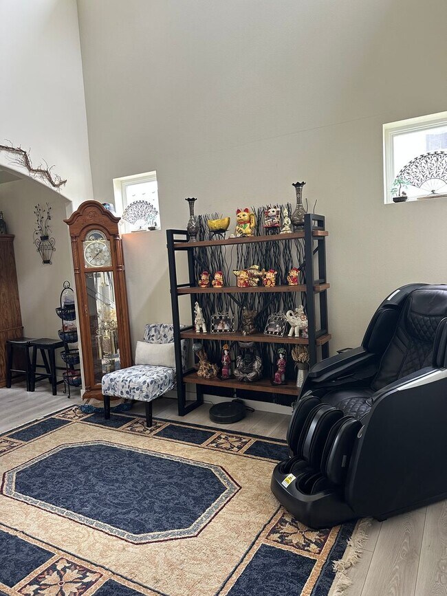 Foto del edificio - Beautiful 5 Bed/3Ba Single Family Home